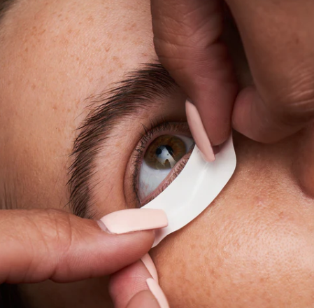 The Perfect Pair: Eye Pads and Eyelash Extensions 